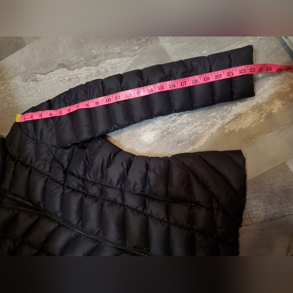 Soia & Kyo short puffer jacket / coat. Down & feather. Black. Hooded. Size S. - Picture 10 of 10